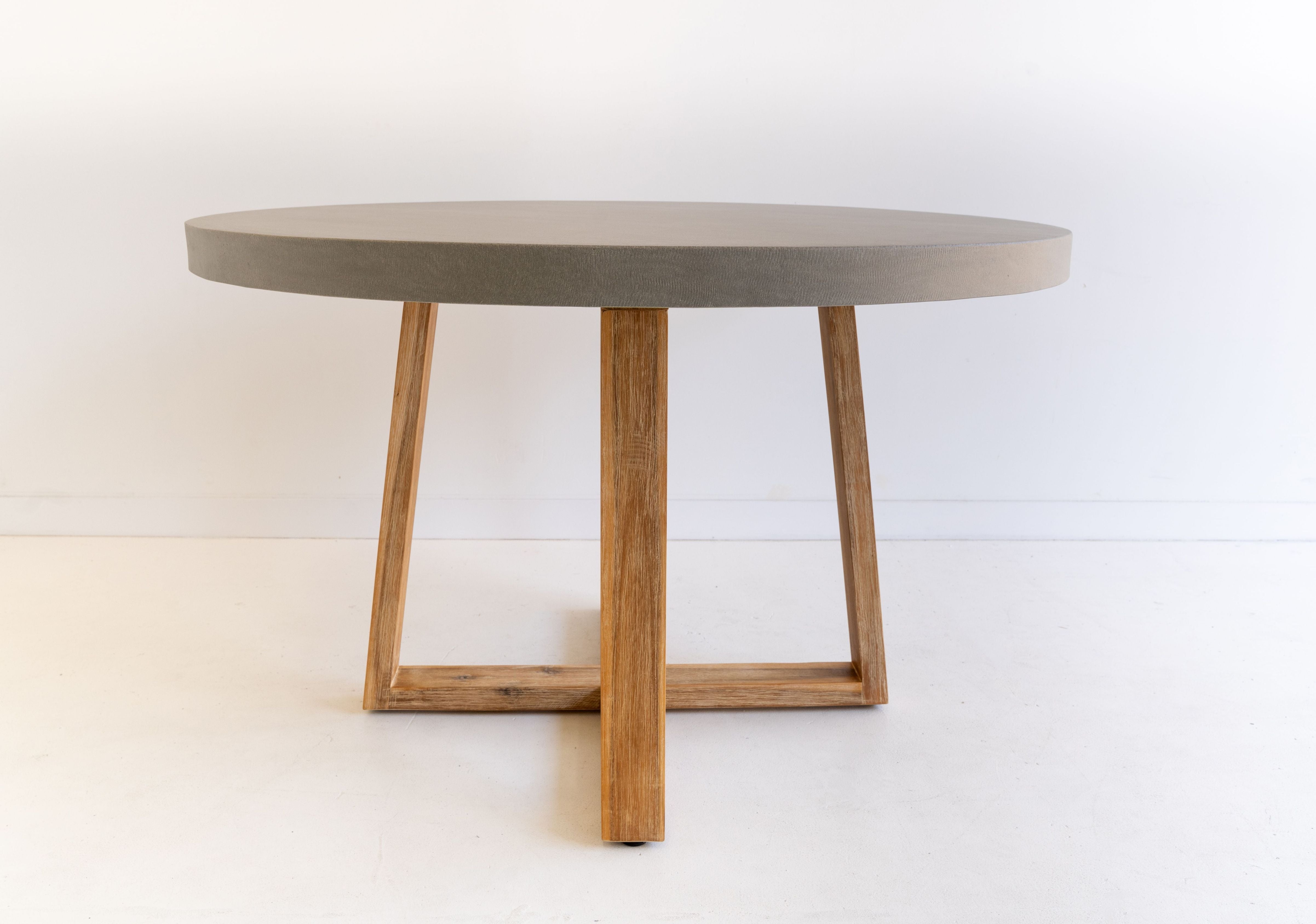 Alta Round Dining Table | with Light Honey Acacia /Black Powder Coated legs - www.elkstone.com.au