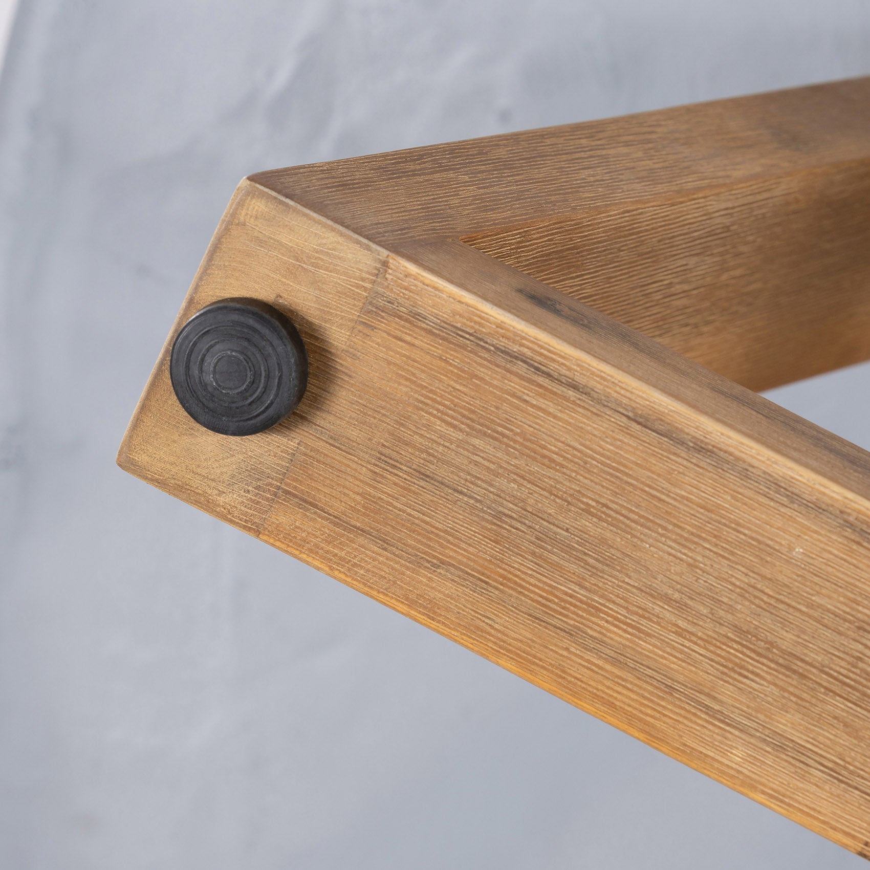 1.6m Alta Round Dining Table | Pebble Grey with Light Honey Acacia Wood Legs - www.elkstone.com.au